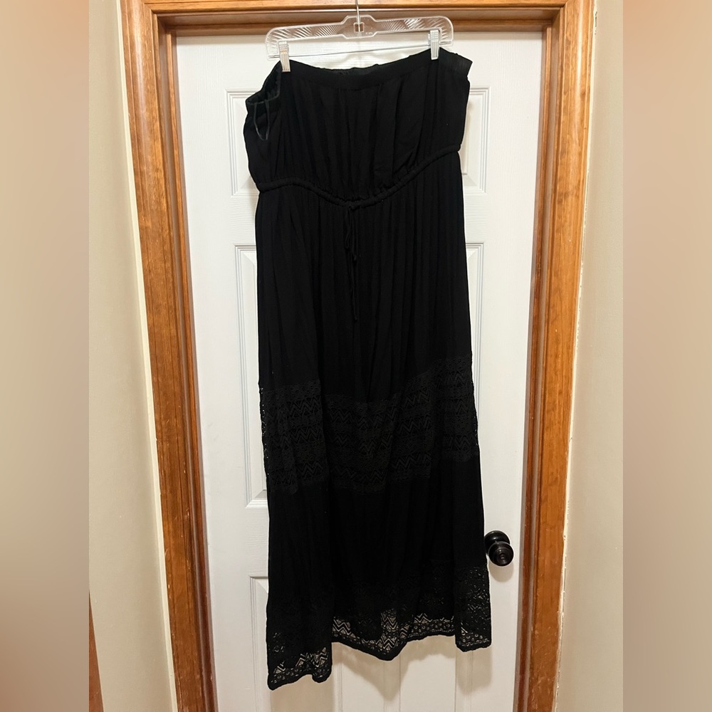 Torrid size 4 black strapless maxi